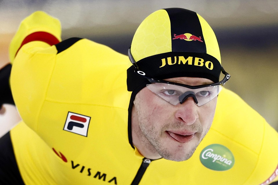 Optimale focus bij Sven Kramer. Zijn missie slaagt, hij houdt kans op zijn vijfde Winterspelen. 