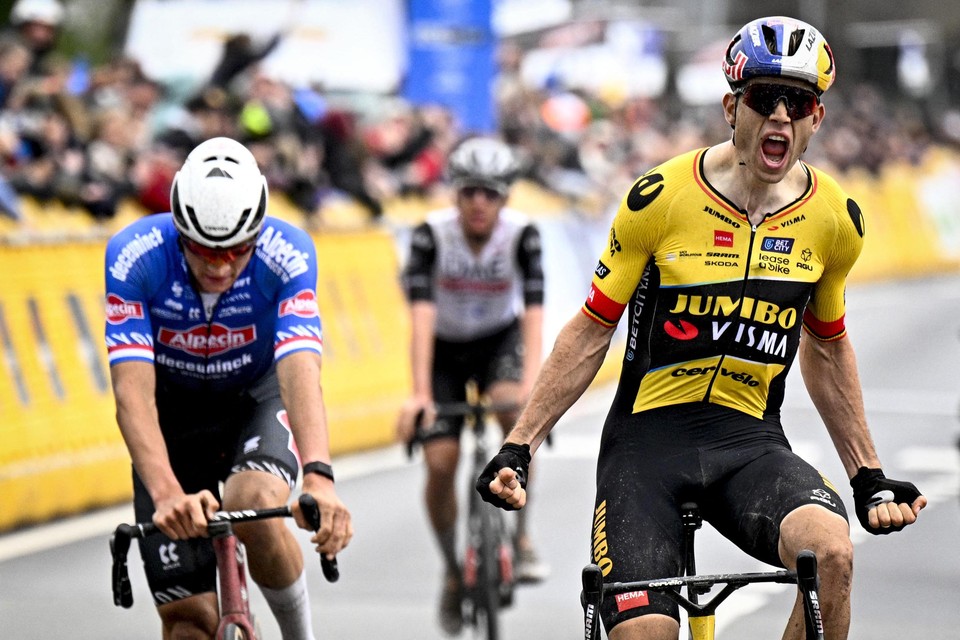 Wout van Aert is net iets sterker dan Mathieu van der Poel. Ook Tadej Pogacar moet zijn meerdere erkennen in de Belg van Jumbo-Visma.