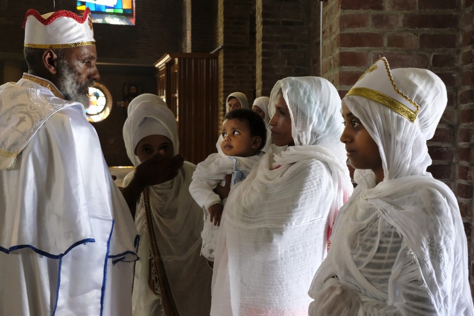 Eritrese gelovigen in het Weerter Fatima Huis. 