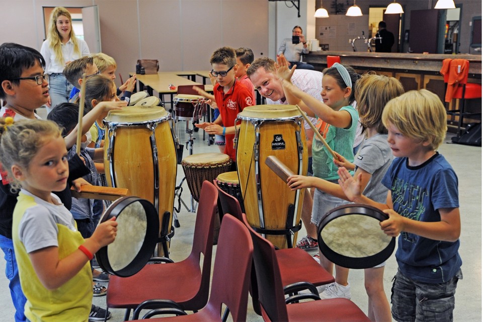 Concentratie tijdens de zomerschool muziektheater in Venlo. 