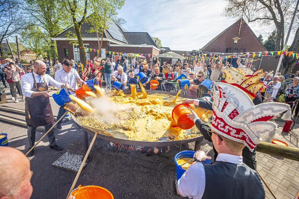 In april van dit jaar is nog een grote omelet gebakken om het 55-jarig bestaan van het jeugdcarnaval te vieren. 