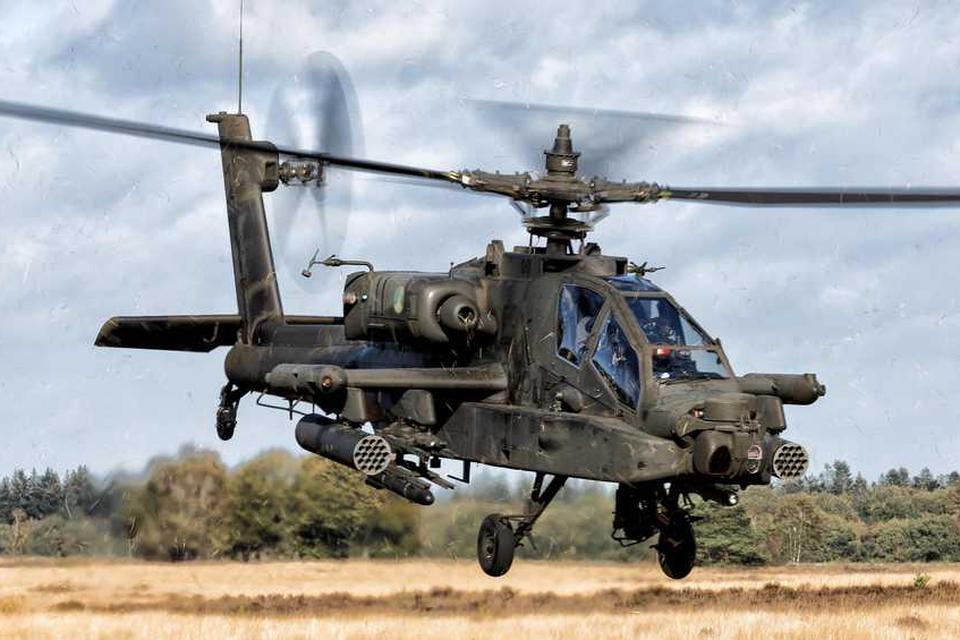 Een Apache gevechtshelikopter van de Nederlandse Luchtmacht, ter illustratie.
