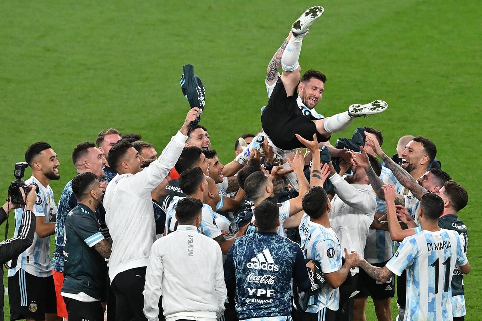 De Argentijnse aanvoerder Lionel Messi wordt gejonast.