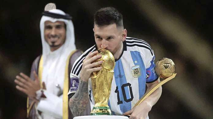 Lionel Messi met de wereldbeker.