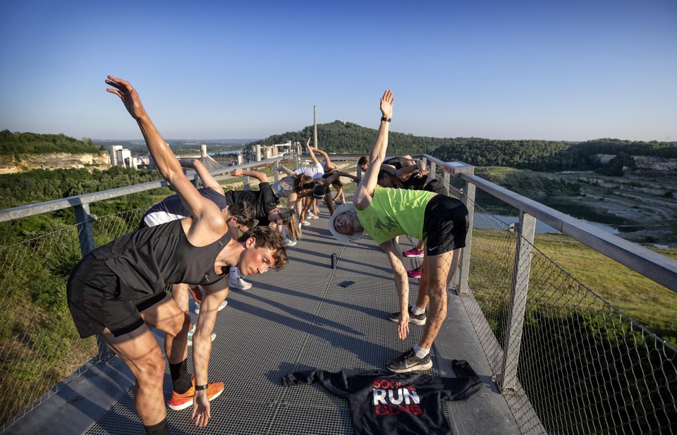 Warm-up van de Maastricht Social Run Club.