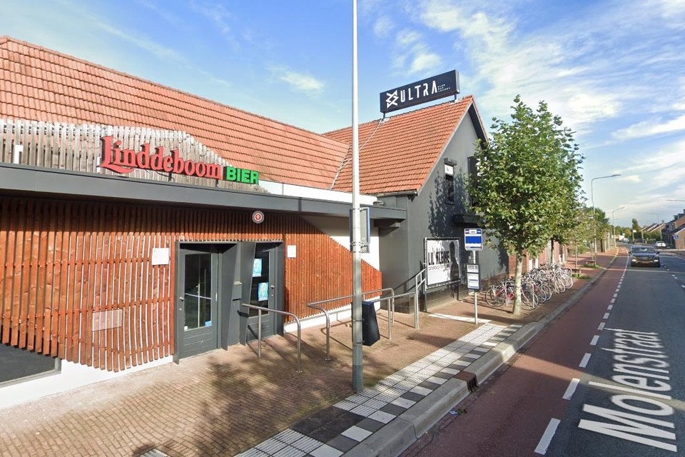 Club Ultra aan de Molenstraat in Helden. 