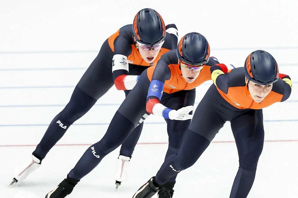Wordt het schaatstrio Wüst, Schouten en De Jong een echt team? 