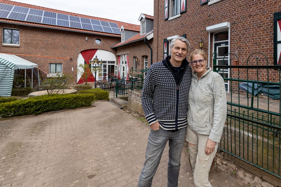Bert en Wilma de Gans verruilden hun vorige leven in Amersfoort voor een nieuw bestaan in Vijlen, in Hoeve Villare. 