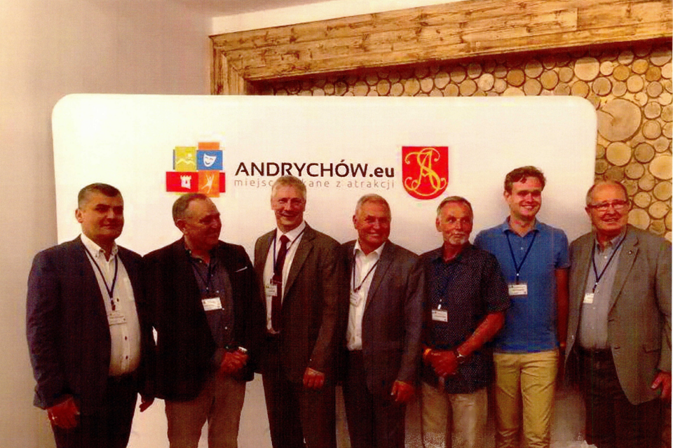 De vertegenwoordigers van de Europese gemeenten eind juni in het Poolse Andrychow. 
