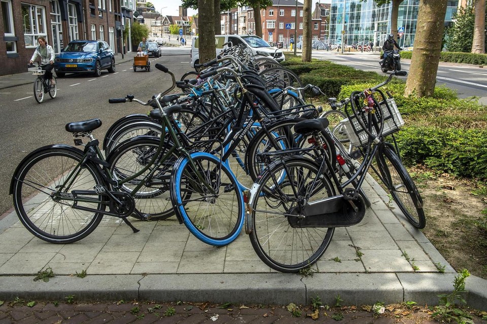 Nieuwe fietsparkeerplaats aan de Wilhelminasingel in Maastricht.