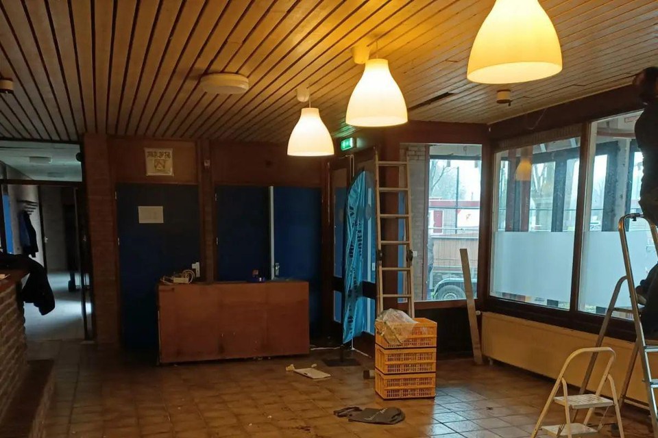 De oude kantine van de Albertzaal wordt alvast gestript.