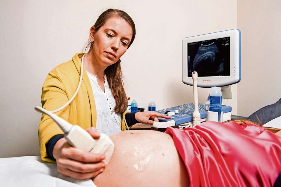 Voor zwangeren is het niet langer vanzelfsprekend dat zij voor hun bevalling terecht kunnen in het ziekenhuis van hun keuze. 