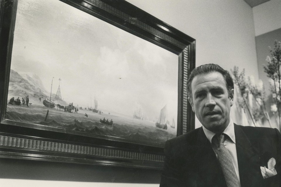 De flamboyante kunsthandelaar Robert Noortman in 1990 op ‘zijn’ Tefaf.
