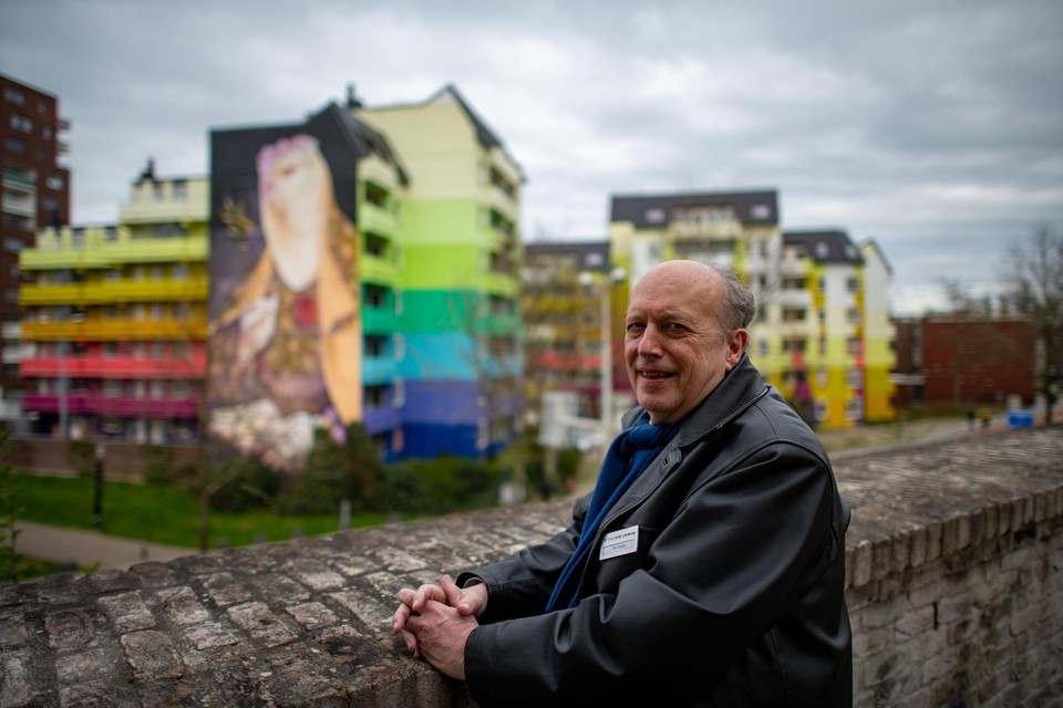 Stadsgids Han Rutten laat graag de bijzondere plekken in Heerlen zien.