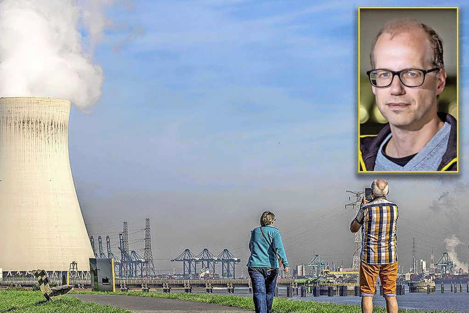 De kerncentrale in het Belgische Doel. „Er komt juist bijzonder weinig afval uit kerncentrales, en het doet niets of niemand kwaad”, meent Marco Visscher. 