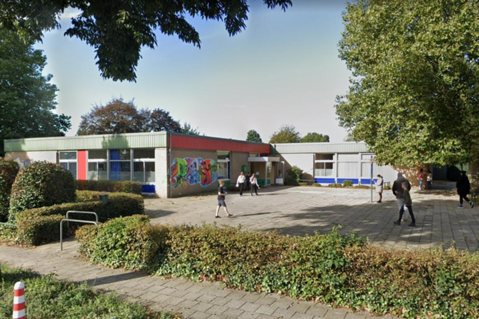 Basisschool De Pas aan de Averbodestraat in Helden waar ook IVN Helden gevestigd is. 