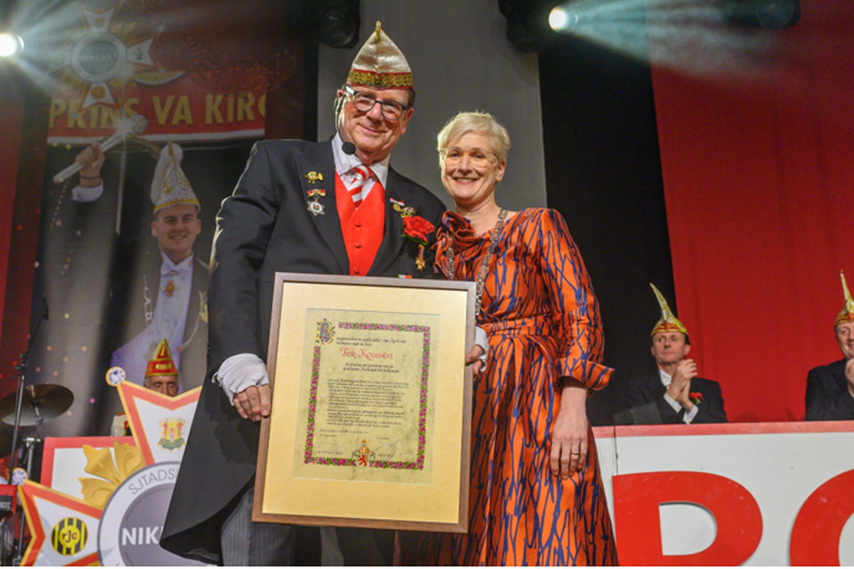 Fer Kousen en burgemeester Petra Dassen van Kerkrade.