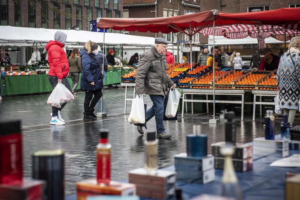 De weekmarkt in Venlo. 