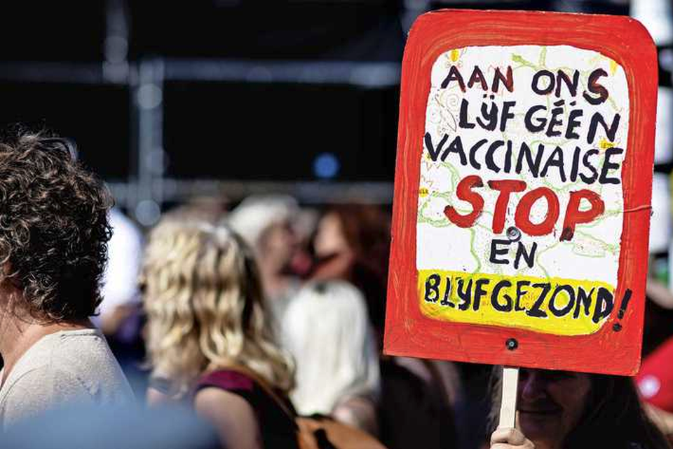 Demonstratie tegen de coronamaatregelen in Amsterdam. 