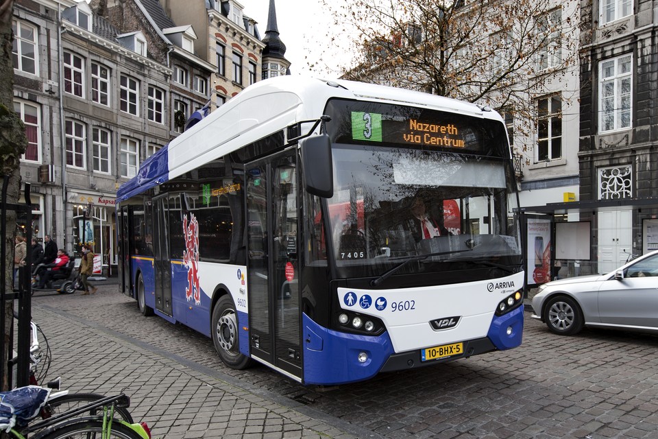 Een stadsbus van VDL in Maastricht. 
