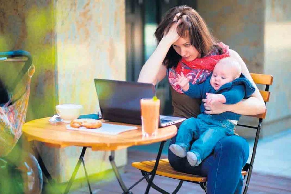 Ouders kunnen flink in de stress raken door de combinatie van werk en gezin. 