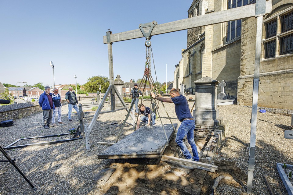 Waarschijnlijk voor het eerst in 150 jaar wordt het graf van baron De Meer d’Osen geopend.