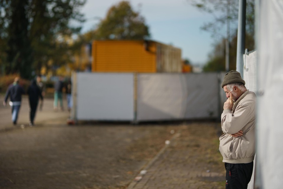 De noodopvang voor  asielzoekers in Schinnen is al voor een groot deel ontruimd. 