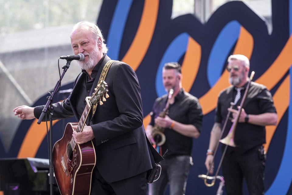 Rowwen Hèze komt naar het jubileumfeest van de ECI cultuurfabriek.