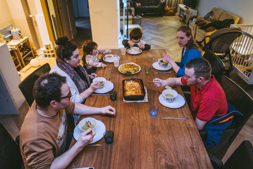 Familie Lebouille ontvangt gasten uit Groningen.