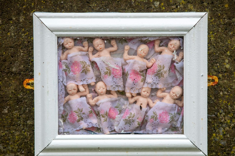 Monument in het Ierse Galway ter nagedachtenis aan de overleden baby’s.   