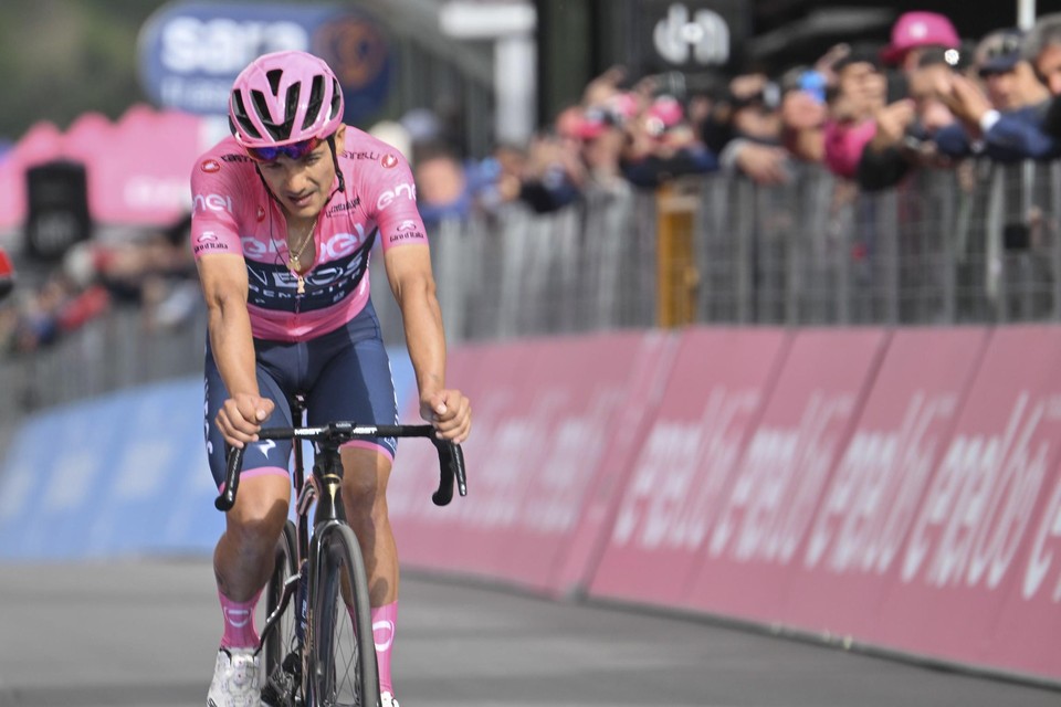 Richard Carapaz verspeelde onlangs op de voorlaatste dag de roze leiderstrui in de Giro d’Italia. 