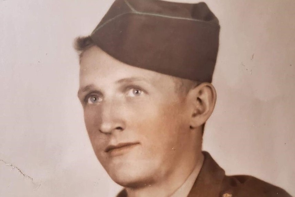 De omgekomen militair John D. Elam. 