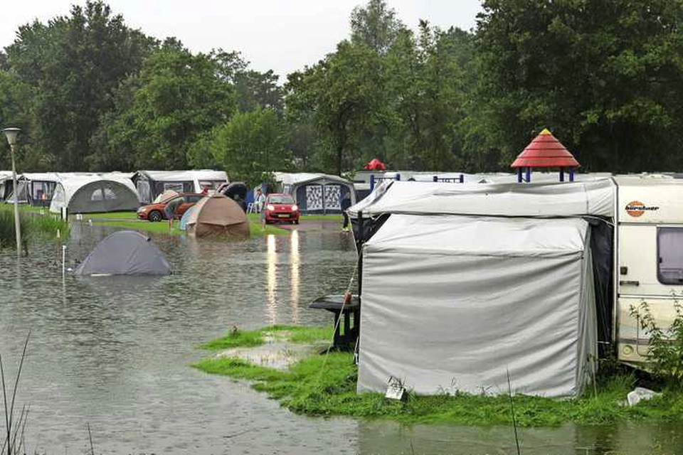 25 juli 2021: wateroverlast op een camping. 