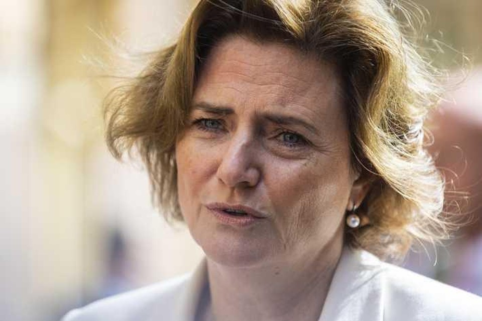 Minister Van Gennip (Sociale Zaken en Werkgelegenheid ): „Dit soort zaken lukt alleen als iedereen zijn verantwoordelijkheid neemt. Ik verwacht hier ook van de sociale partners dat zij hun verantwoordelijkheid nemen.” 