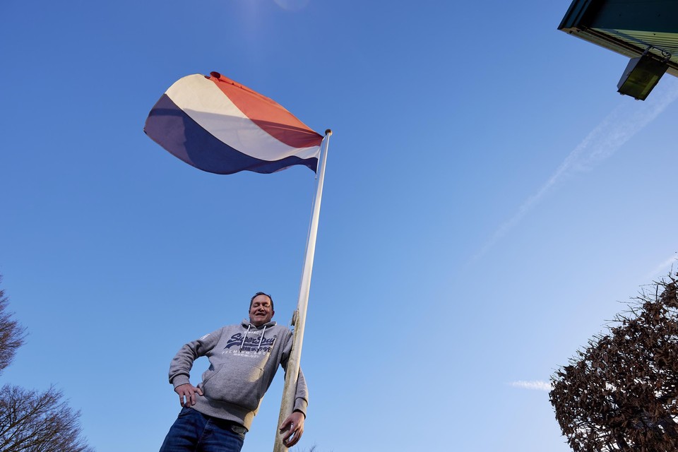 Boer Giel Hermans uit Kessel heeft de vlag weer omgedraaid.