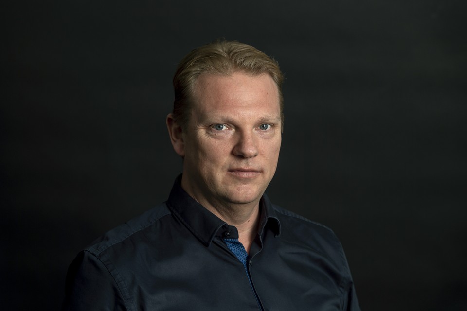 Hoofdredacteur Bjorn Oostra. 