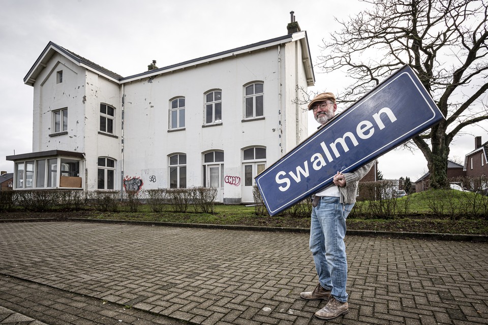 Ferd Geisler is de komende maanden volop aan de slag om het oude stationsgebouw in Swalmen klaar te maken voor een nieuwe toekomst. 