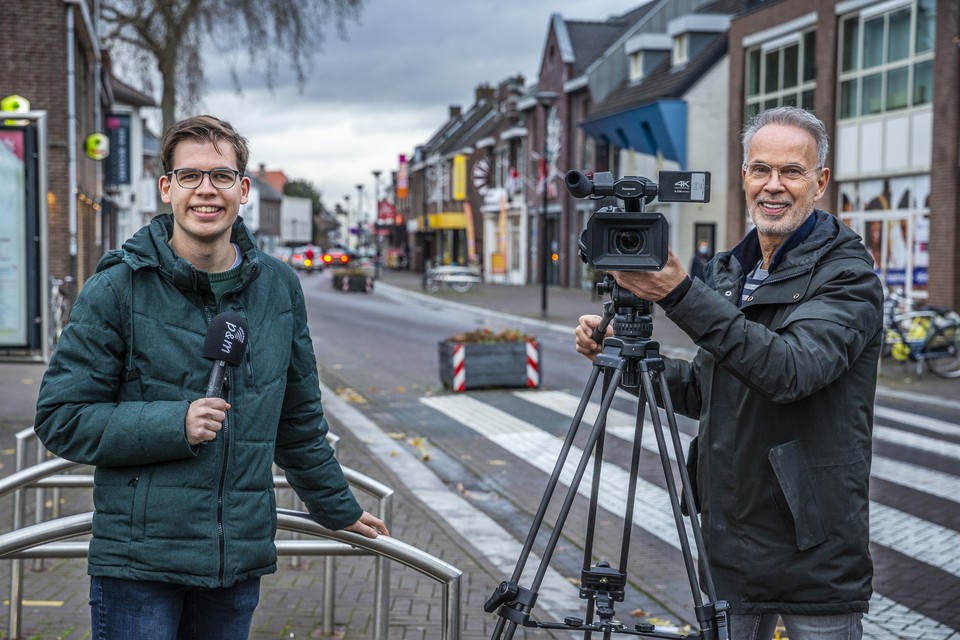 Hoofdredacteur Bart Nelissen en camera- en weerman Nic Kortenoeven van Omroep P&M gaan in januari ook in Beesel aan de slag. 