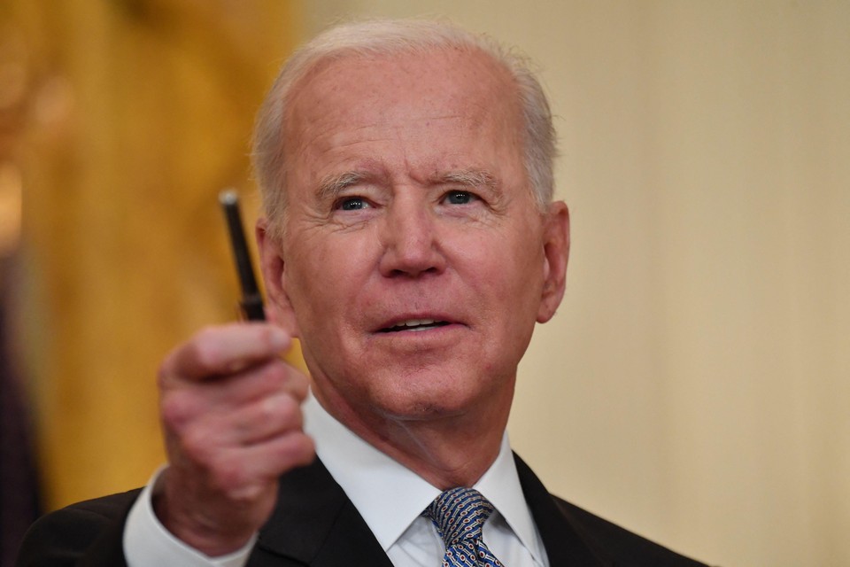 President Joe Biden VS heeft zijn inlichtingendiensten opdracht gegeven onderzoek te doen naar de oorsprong van het virus. 