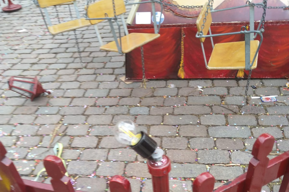 Vernielingen op de carnavalskermis in Roermond.
