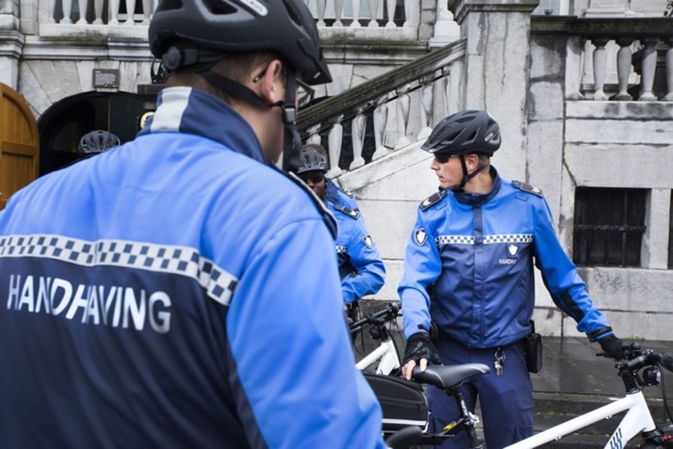 In 2015 kreeg het Team Handhaven nieuwe tenues en gingen ze voortaan ook samen met het biketeam van de politie op pad. 