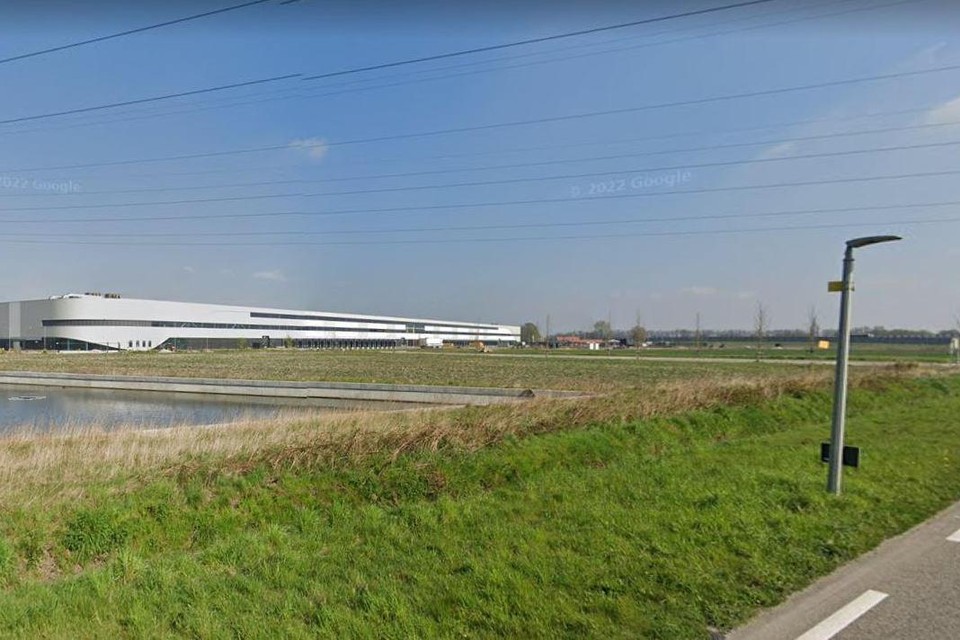 Tussen het DHL-gebouw en de Ringbaan-Noord wil Next Level  31.335 m2 logistieke ruimte bouwen, verdeeld over twee panden. 