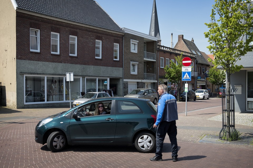 Veel automobilisten moeten na de maatregelen hun weg zoeken in Schinveld.