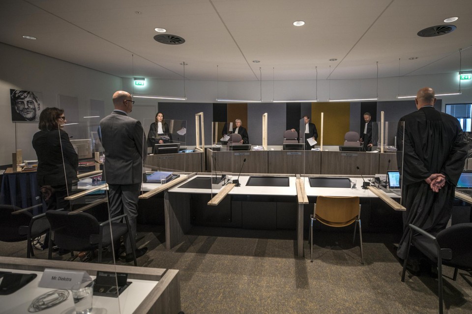 De meervoudige kamer van de rechtbank in Maastricht, in de zaak van drievoudig moordenaar Thijs H. 