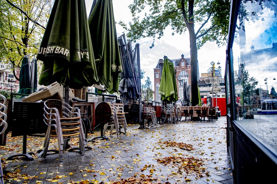 Cafés en restaurants zijn sinds 14 oktober 22.00 uur dicht. 