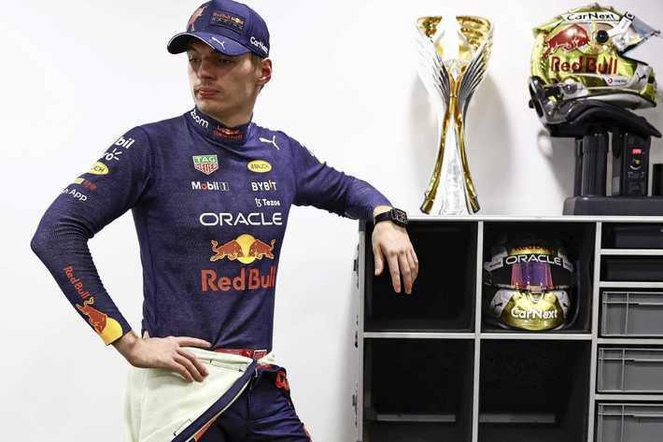 Max Verstappen moet nog even wachten: op 5 maart mag hij weer los.