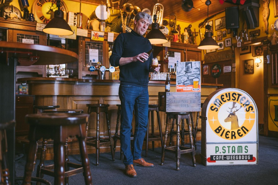 Bij café De Witte in Echt komt het bier van hobbybrouwer Michel Smeijsters pas echt tot zijn recht.