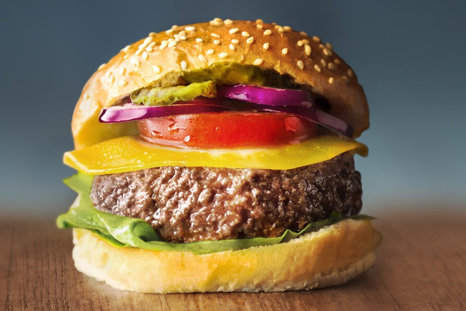 De kweekburger van het Limburgse bedrijf Mosa Meat wordt in Italië mogelijk verboden.