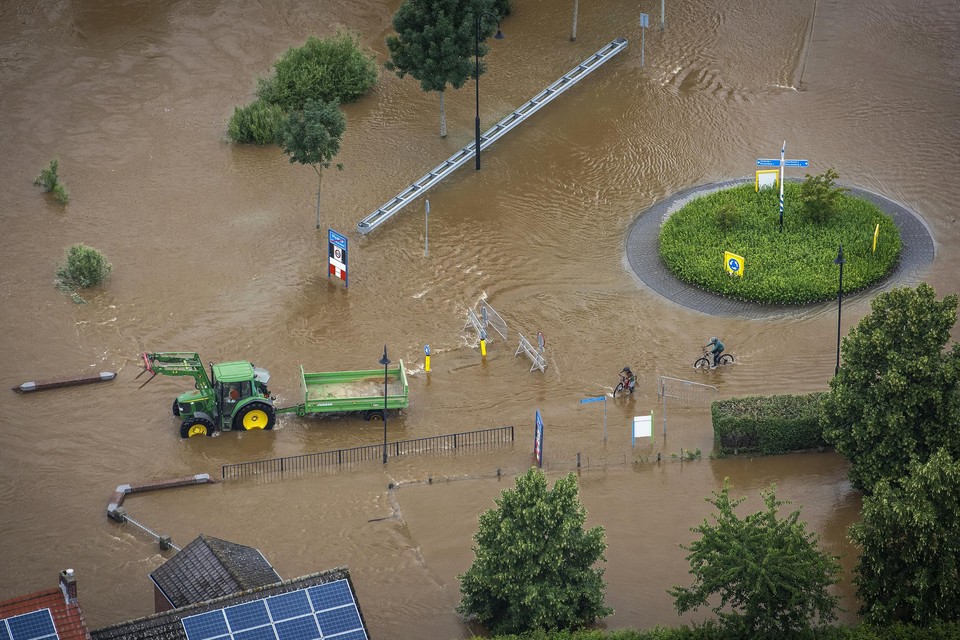 Overstroming van de Roer in Vlodrop, zomer 2021. 