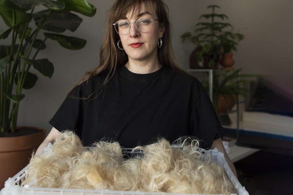 Zsofia Kollar met een krat haar. In een trui gaat wel 700 gram.